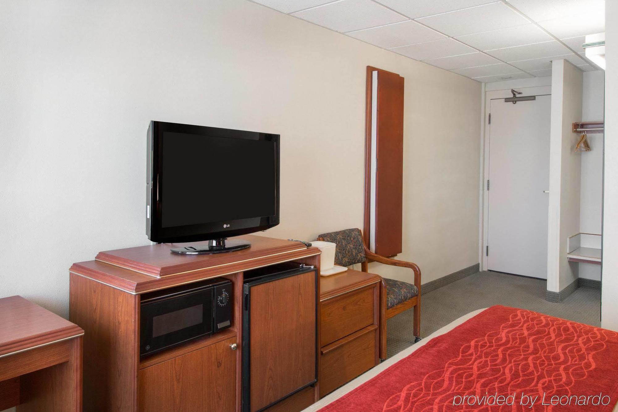 Ramada By Wyndham Downtown Spokane Exterior photo