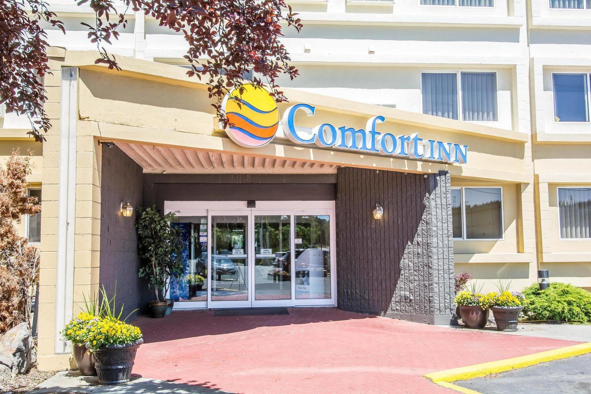 Ramada By Wyndham Downtown Spokane Exterior photo